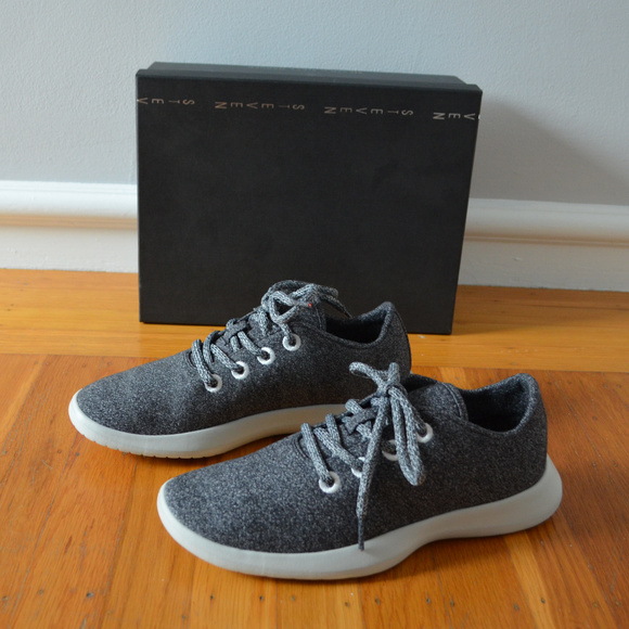 🆕 STEVEN by STEVE MADDEN Lace Up Sneakers - Picture 3 of 8